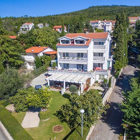 Apartments By The Sea Selce, Crikvenica - 4802 Ngoại thất bức ảnh