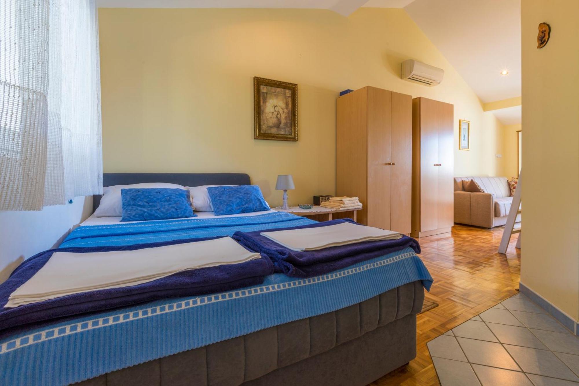 Apartments By The Sea Selce, Crikvenica - 4802 Phòng bức ảnh